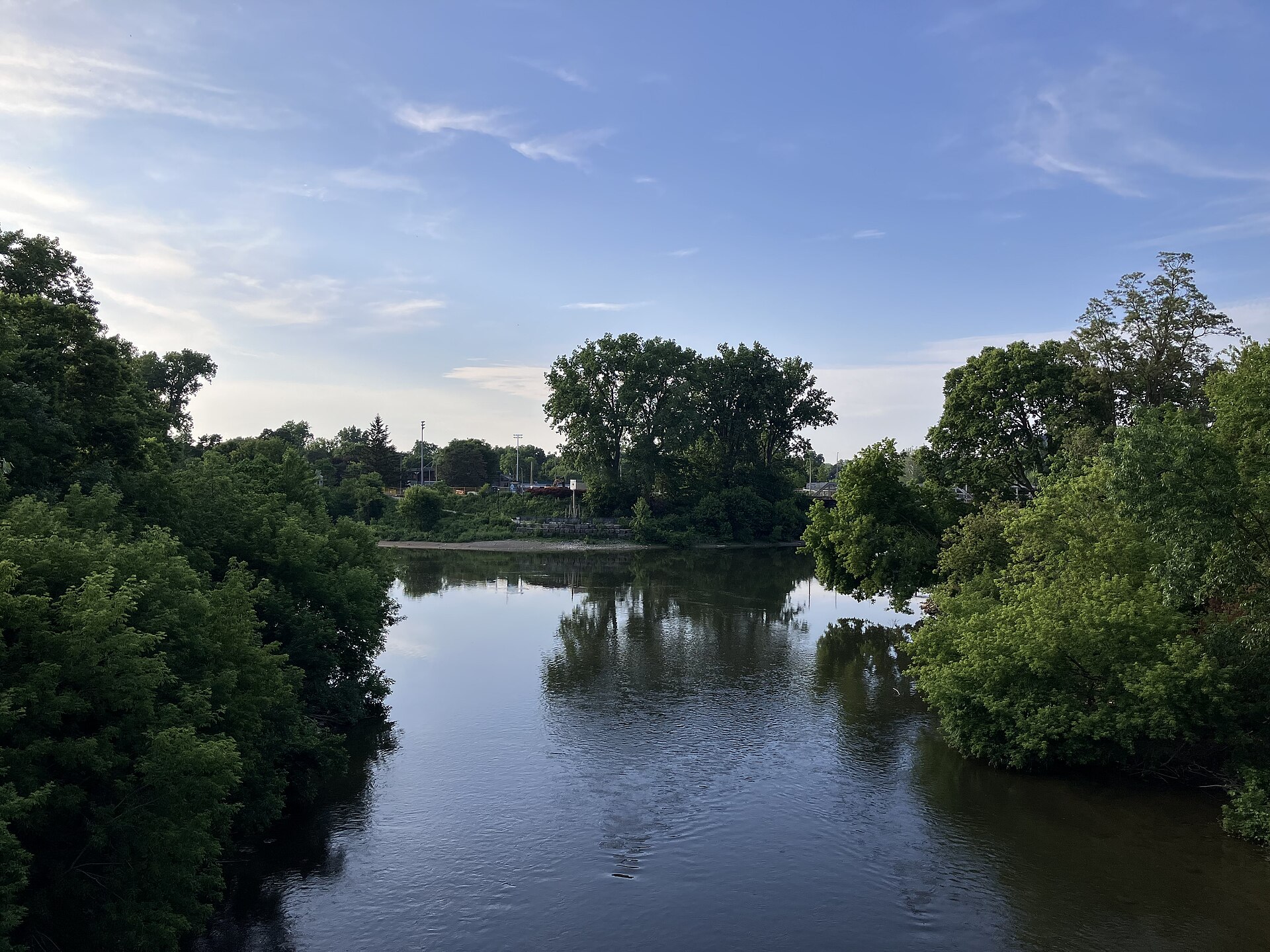 The Forks of the Thames, where the river's branches meet in downtown London